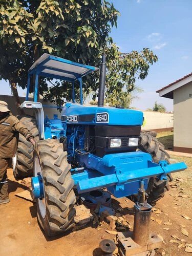 Ford 6640 tractor 4 wheel drive