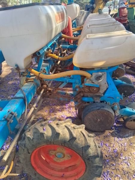 6 row Monosem Planter