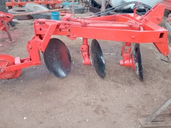 3 dish reversible plough IMCO