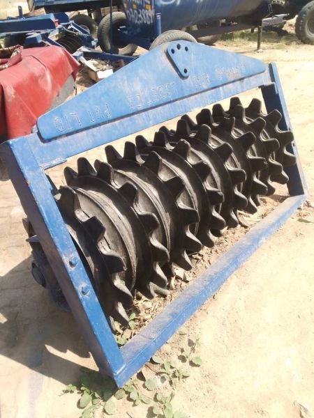 Roller for sale in Karoi